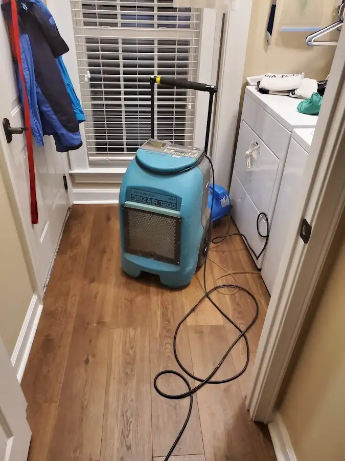 Commercial dehumidifier deployed for Flood Damage Cleanup in Summit View